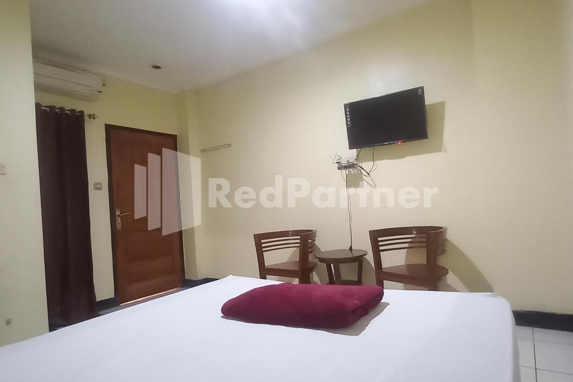 Hotel Palem 2 Syariah Malang Redpartner מראה חיצוני תמונה