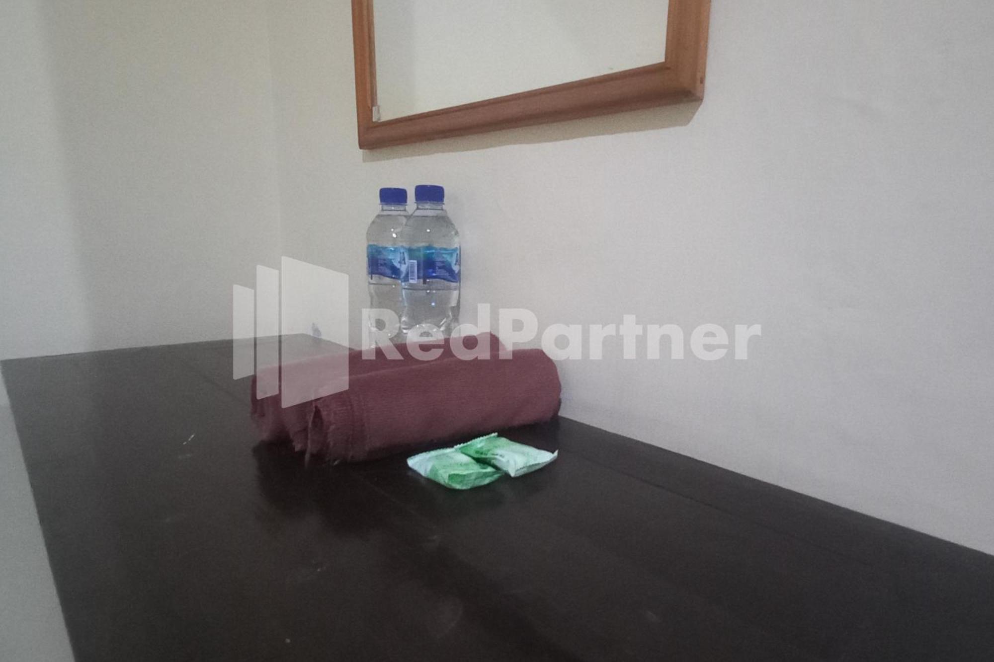 Hotel Palem 2 Syariah Malang Redpartner מראה חיצוני תמונה
